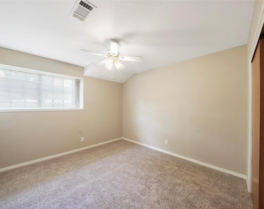 4406 Rosebay Drive - Photo Thumbnail 27