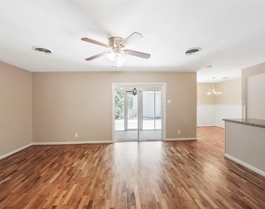4406 Rosebay Drive - Photo Thumbnail 17