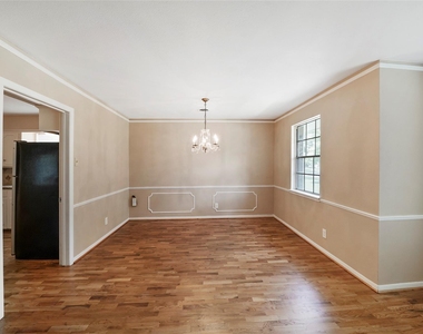4406 Rosebay Drive - Photo Thumbnail 5