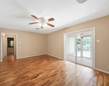4406 Rosebay Drive - Photo Thumbnail 20