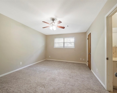 4406 Rosebay Drive - Photo Thumbnail 23