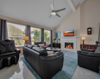 9514 Trailing Moss Drive - Photo Thumbnail 9