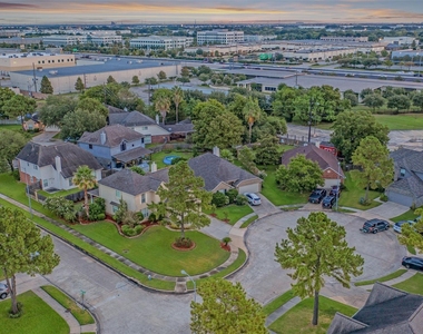 9514 Trailing Moss Drive - Photo Thumbnail 40