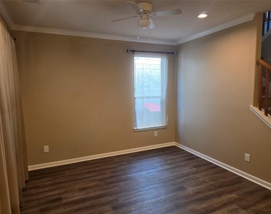 19510 Dunlay Springs Drive - Photo Thumbnail 2
