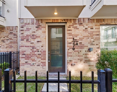 1270 N Post Oak Road - Photo Thumbnail 8