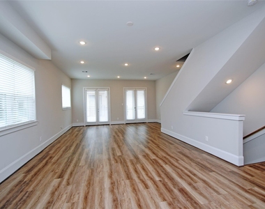 1270 N Post Oak Road - Photo Thumbnail 24