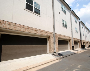 1270 N Post Oak Road - Photo Thumbnail 39