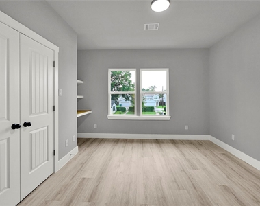 7415 Hezekiah Ln - Photo Thumbnail 3