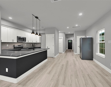 7415 Hezekiah Ln - Photo Thumbnail 20