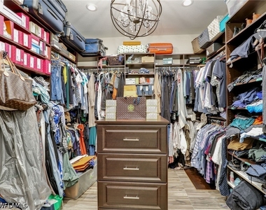 9449 Greenleigh Court - Photo Thumbnail 14