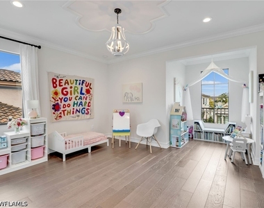 9449 Greenleigh Court - Photo Thumbnail 7