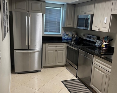27249 Pullen Avenue - Photo Thumbnail 3
