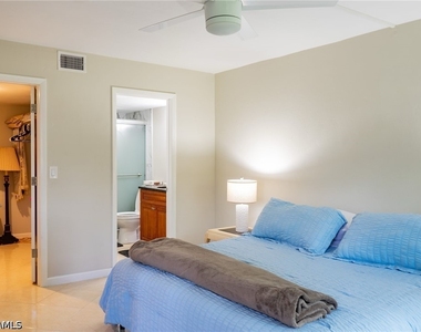 27249 Pullen Avenue - Photo Thumbnail 16