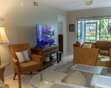 27249 Pullen Avenue - Photo Thumbnail 9
