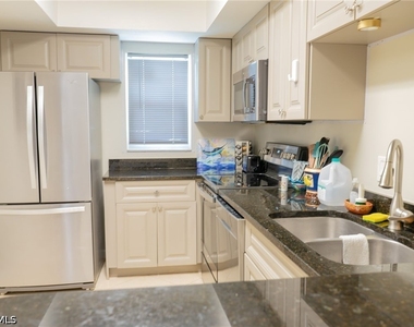 27249 Pullen Avenue - Photo Thumbnail 4