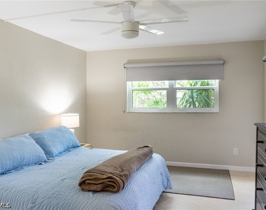 27249 Pullen Avenue - Photo Thumbnail 15