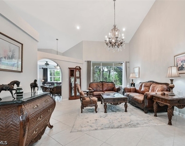 6545 Chestnut Circle - Photo Thumbnail 4