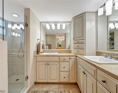5550 Heron Point Drive - Photo Thumbnail 17