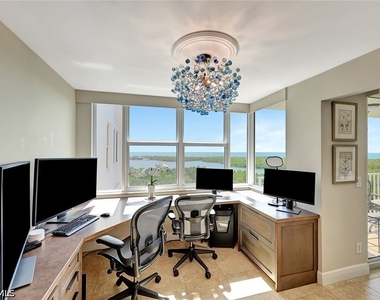 5550 Heron Point Drive - Photo Thumbnail 6