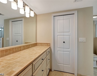 5550 Heron Point Drive - Photo Thumbnail 16