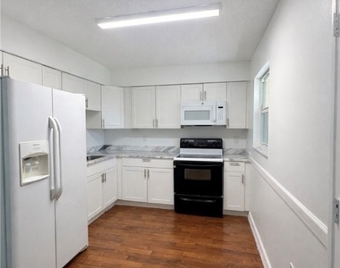 3325 Airport Road N - Photo Thumbnail 1