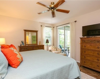 3775 Fieldstone Boulevard - Photo Thumbnail 12