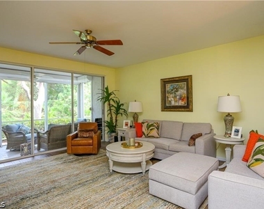 3775 Fieldstone Boulevard - Photo Thumbnail 4