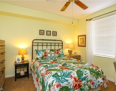 3775 Fieldstone Boulevard - Photo Thumbnail 16