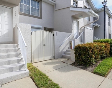 3775 Fieldstone Boulevard - Photo Thumbnail 18