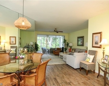 3775 Fieldstone Boulevard - Photo Thumbnail 6