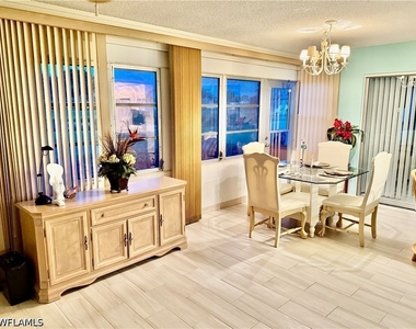 4187 Lakewood Boulevard - Photo Thumbnail 3