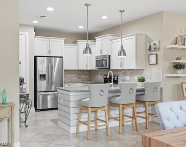 5769 Mayflower Way - Photo Thumbnail 23