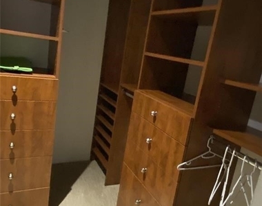 1405 Tiffany Lane - Photo Thumbnail 11