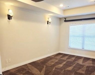 127 Bridgewater - Photo Thumbnail 24