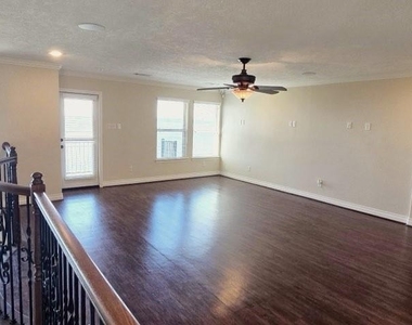 127 Bridgewater - Photo Thumbnail 21