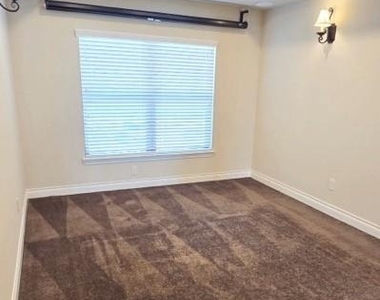 127 Bridgewater - Photo Thumbnail 25