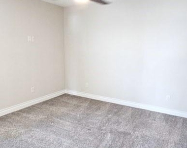 127 Bridgewater - Photo Thumbnail 18