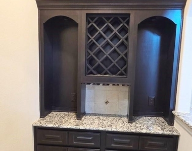 127 Bridgewater - Photo Thumbnail 27