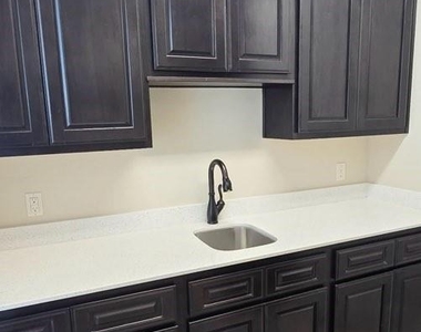 127 Bridgewater - Photo Thumbnail 11