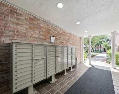 361 N Post Oak Lane - Photo Thumbnail 21