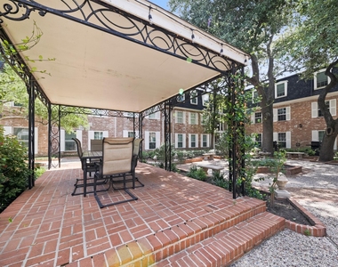 361 N Post Oak Lane - Photo Thumbnail 23