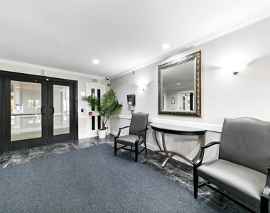 361 N Post Oak Lane - Photo Thumbnail 1