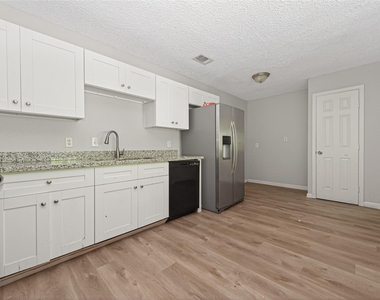 21146 Caney Drive - Photo Thumbnail 12