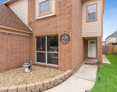 11622 Silent Elm Street - Photo Thumbnail 5