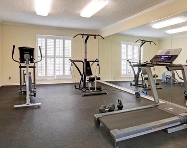 2475 Underwood Street - Photo Thumbnail 16