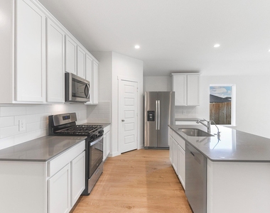 3203 Langley Bend Lane - Photo Thumbnail 7