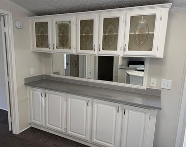 15840 Lowell - Photo Thumbnail 11