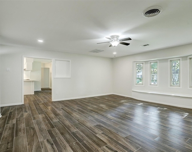 4134 Hill Oak Drive - Photo Thumbnail 8