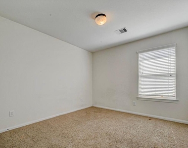11 Sagamore Ridge Place - Photo Thumbnail 19