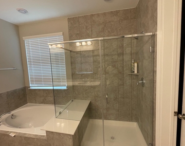 2216 Gadwall Court - Photo Thumbnail 9